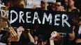 Manifestantes protestan en EEUU contra la decisión de Trump de acabar con el programa DACA.