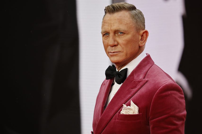 El actor inglés Daniel Craig posa en la alfombra roja después de llegar para asistir al estreno mundial de la película de James Bond 007 No Time to Die en el Royal Albert Hall en el oeste de Londres el 28 de septiembre de 2021.
