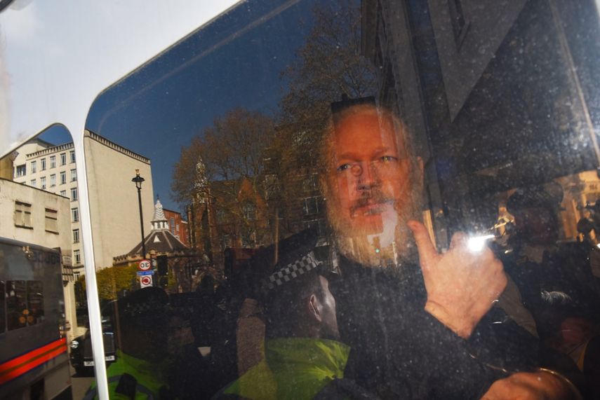 El fundador de WikiLeaks, Julian Assange, a su llegada a la Corte de Magistrados de Westminster en Londres (Reino Unido) tras su detención el pasado 11 de abril de 2019.