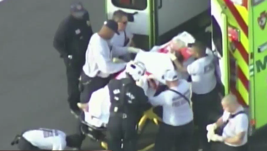 Los bomberos trasladaron a la mujer hasta el hospital ante la gravedad de sus quemaduras.&nbsp;