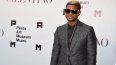 El rapero estadounidense Usher posa en el Pérez Art Museum, en Miami.&nbsp;