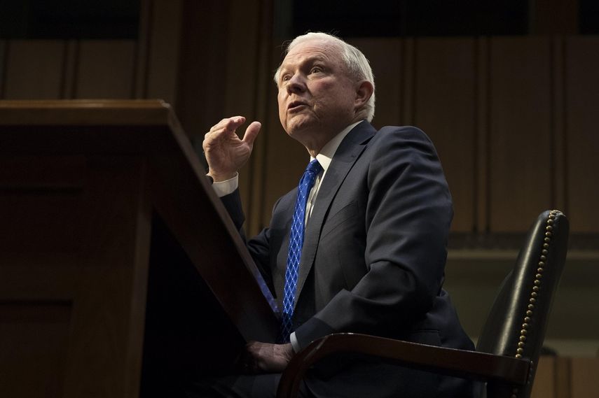 El fiscal general de EEUU,&nbsp;Jeff&nbsp;Sessions, comparece durante una sesión del comité judicial del Senado en el Capitolio de Washington, este 18 de octubre de 2017.&nbsp;