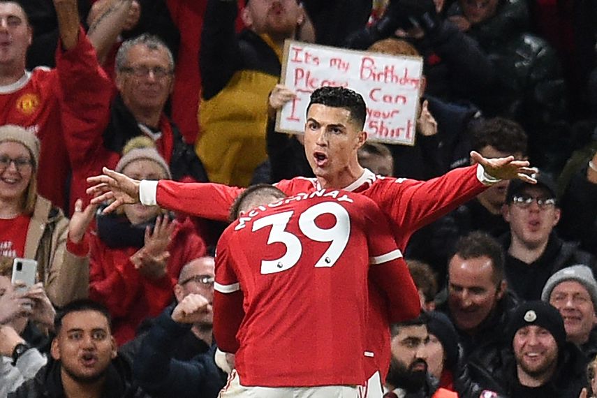 El portugués Cristiano Ronaldo celebra el gol anotado por el Manchester United frente al Burnley