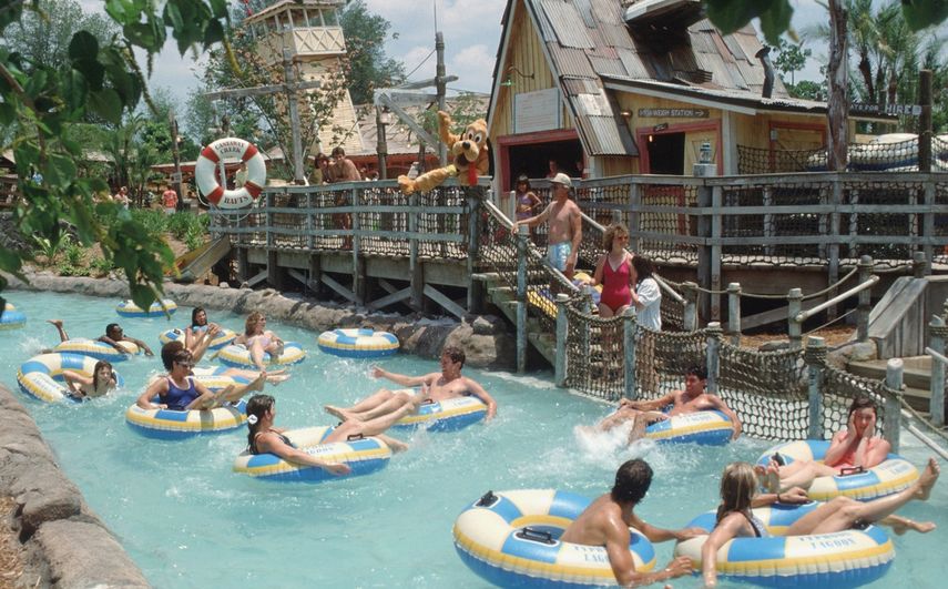 En la página web de Disney, &nbsp;las entradas no están disponibles para el&nbsp;miércoles o el jueves,&nbsp;en el parque acuático.