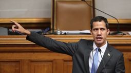 El presidente encargado de Venezuela, Juan Guaidó, durante la sesión del Parlamento el lunes 11 de marzo de 2019, en Caracas.