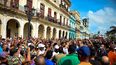 En esta foto de archivo tomada el 11 de julio de 2021 personas participan en una manifestación contra el régimen cubano Miguel Díaz-Canel en La Habana.&nbsp; 