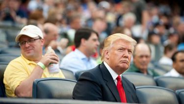 A Trump se le ha visto varias veces en el Yankee Stadium. (CORTESÍA)