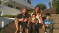El jugador del Barcelona y su familia.
