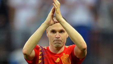 El ex jugador del Barcelona sabe que no fue la mejor forma de decir adiós, pero ya tenía mentalizado estar con La Roja hasta el transitar por Rusia.&nbsp;