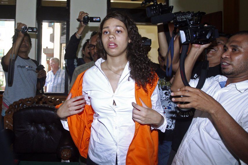 Heather Mack, de Chicago, Illinois, llega a un tribunal para su audiencia de sentencia en Denpasar, Bali, Indonesia, el 21 de abril de 2015. Mack fue acusada de matar a su madre en 2014 durante unas vacaciones en Bali.&nbsp;