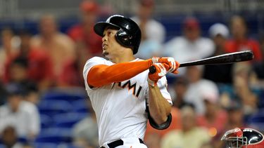 Stanton extiende su liderato de jonrones y carreras impulsadas