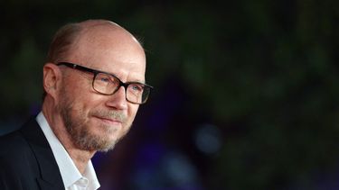 En esta foto de archivo tomada el 16 de octubre de 2015, el director de cine canadiense Paul Haggis posa en la alfombra roja durante el Festival de Cine de Roma en Roma. Jueza ordena liberar a Haggis en caso de abuso sexual.