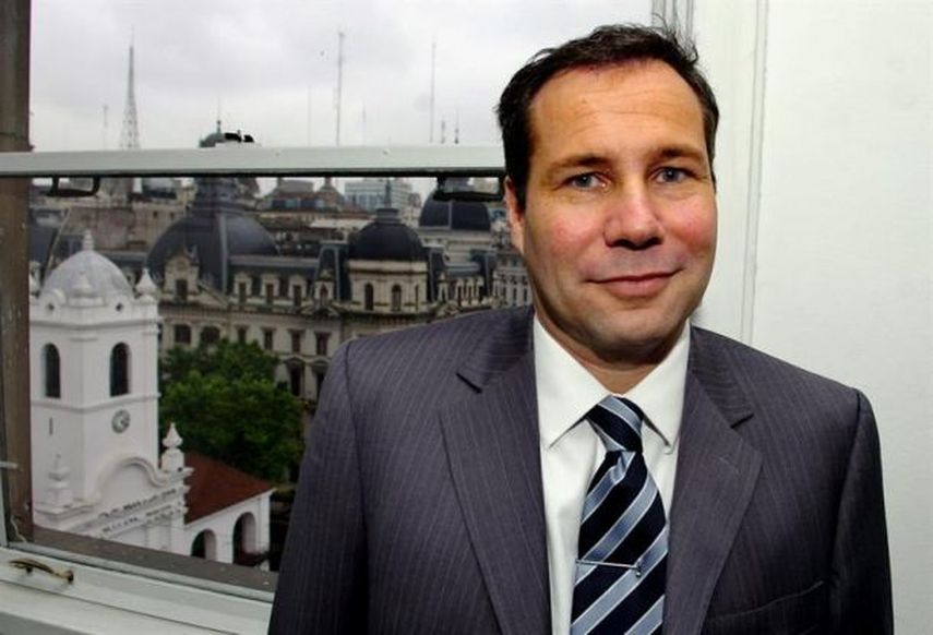 Fotografía de archivo del fiscal argentino Alberto Nisman, quien fue hallado muerto en su domicilio de Buenos Aires en enero de 2015 con un tiro en la cabeza, mientras investigaba el atentado contra la mutual judía AMIA, que dejó 85 muertos en 1994. (E