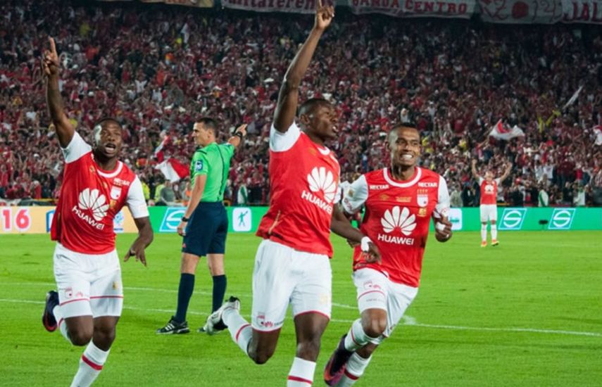 Miembros del equipo de fútbol Independiente Santa Fe, de Colombia.