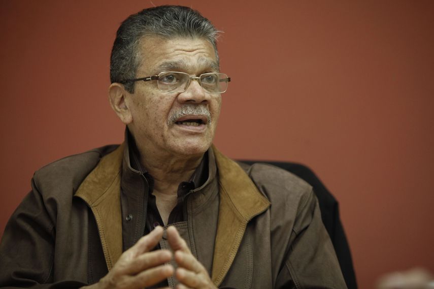 Earle Herrera aseguró que existe una crisis en el país porque se ha querido asaltar el poder por vías inconstitucionales&nbsp;