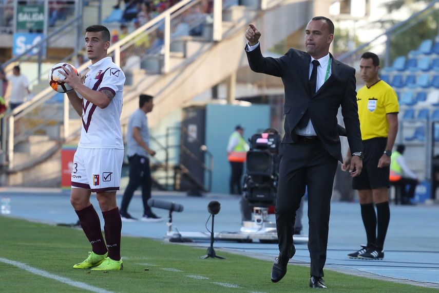 Queremos que el país esté unido, que esté en calma y que esté en paz, y, cuando juega la selección, es un lindo momento para invitar a los venezolanos, con mucha ilusión, a estar unidos, agregó Dudamel.