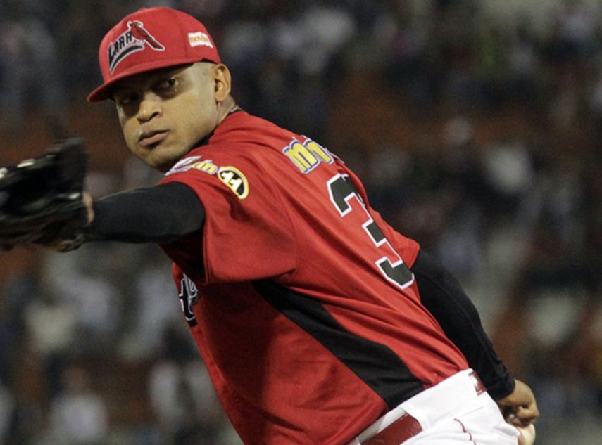 Molina fue el lanzador ganador del duelo venezolano en el Marlins Park. (ARCHIVO)