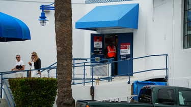 Colegio electoral hablitado en el ayuntamiento de Miami.