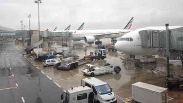 Avión en un aeropuerto de Francia.