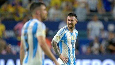 El argentino Lionel Messi estará de vuelta tras una ausencia por lesión.