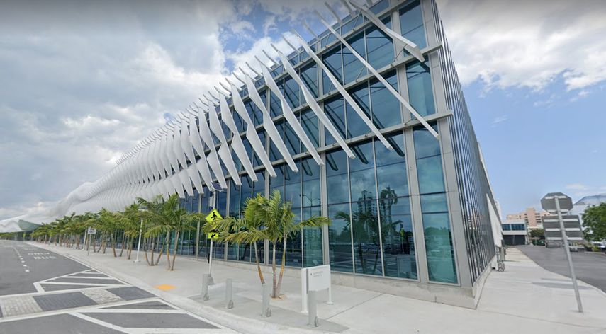 Vista parcial del centro de Convenciones de Miami Beach.