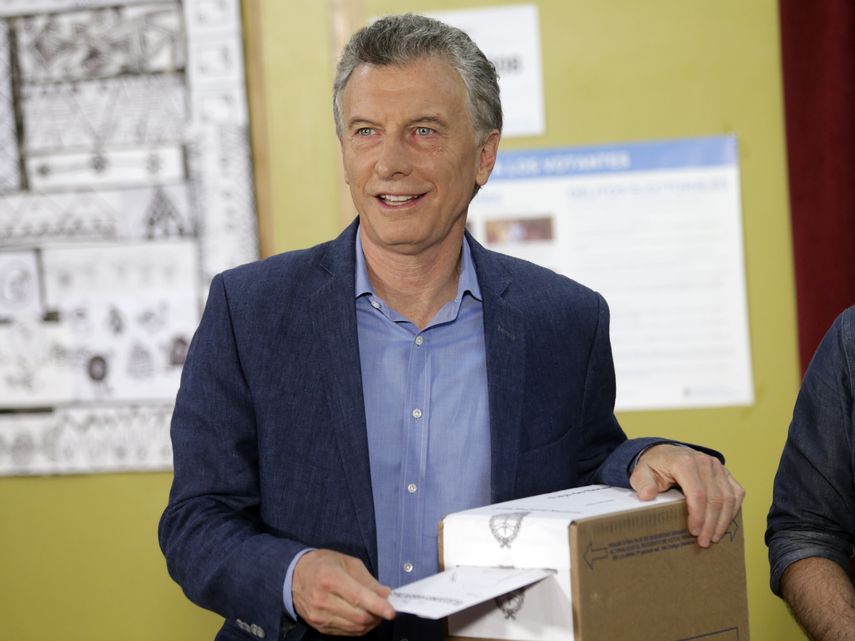 El presidente Mauricio Macri vota en Buenos Aires, Argentina, el domingo 19 de noviembre.&nbsp;