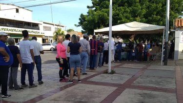 Desde muy tempranas horas los venezolanos acuden a los centros de votación para elegir al candidato de la oposición para las elecciones de 2024.&nbsp;