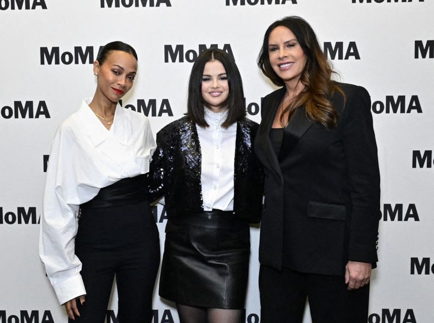 Zoe Saldaña, Selena Gómez y Karla Sofía Gascón asisten a la proyección The Contenders 2024 del MoMA de Emilia Pérez en el Museo de Arte Moderno el 3 de diciembre de 2024 en la ciudad de Nueva York.