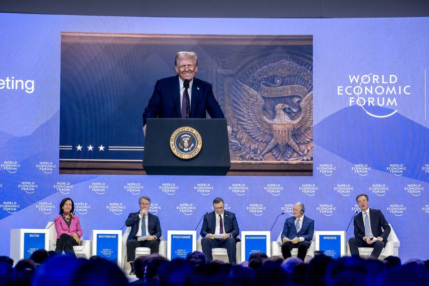 El presidente de Estados Unidos, Donald J. Trump, habla por videoconferencia en el Foro Económico Mundial de Davos.