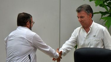 Santos recalcó que el efectivo cumplimiento de lo acordado en La Habana es lo que le conviene al país, pues permitirá el acceso del Estado a zonas apartadas por cuenta de la guerra.