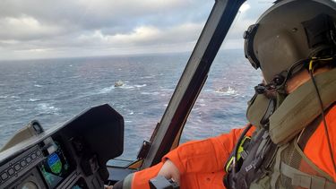 Esta foto proporcionada por el Centro de Coordinación de Rescate Conjunto el miércoles 16 de febrero de 2022 muestra la búsqueda aérea sobre el Atlántico de un barco pesquero español que naufragó cerca de Terranova, Canadá.&nbsp;