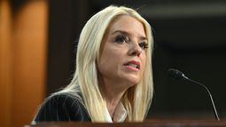 La exfiscal general designada por el presidente Donald Trump, Pam Bondi. La exfiscal general designada por el presidente Donald Trump, Pam Bondi.