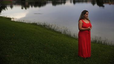 Foto tomada el 6 de agosto del 2019 de B&aacute;rbara Rodr&iacute;guez en Hialeah, Florida. Su esposo Pablo S&aacute;nchez ha pedido asilo en Estados Unidos pero ha sido detenido y podr&iacute;a ser deportado a Cuba.&nbsp;