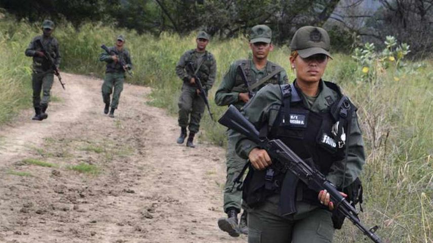 Según los testigos, fueron cinco uniformados quienes ingresaron al territorio colombiano el pasado miércoles