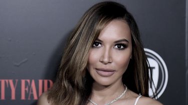 En esta imagen de archivo del 23 de febrero de 2016, la actriz Naya Rivera asiste a a una fiesta de Vanity Fair y FIAT en West Hollywood, California. Las autoridades buscaban a la exestrella de Glee, desaparecida en un lago en el sur de California. 