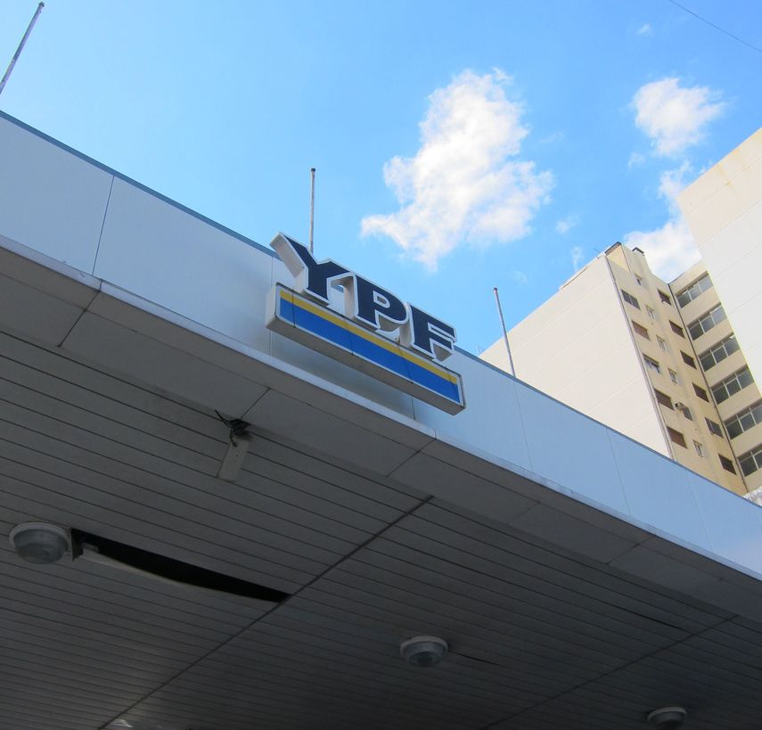 Los fondos Burford y Eton Park solicitaron a la juez que ordene a la compa&ntilde;&iacute;a y a Argentina a abonarles entre 1.700 y 900 millones de d&oacute;lares por da&ntilde;os econ&oacute;micos