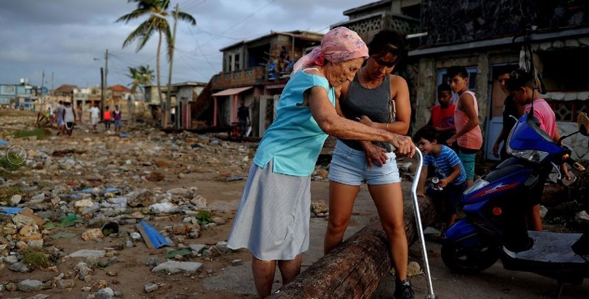 Durante el último año, Cuba ha sufrido la peor parte de dos huracanes mayores y estamos haciendo todo lo posible para ayudar a los cubanos a recuperarse de estos desastres.