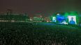 Miles de personas asisten al festival Vive Latino en la Ciudad de M&eacute;xico, el domingo 15 de marzo del 2020.