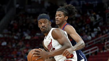 Jimmy Butler es líder del Heat de Miami en su búsqueda de la clasificación