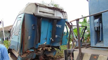 El impacto de la locomotora provocó daños en el coche médico del tren de la ruta Sancti Spíritus-Habana.