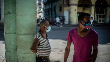 Cuba: COVID en casa y medicamentos por la izquierda