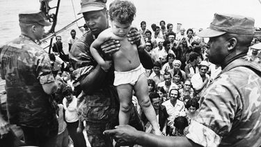 Mariel, 1980: m&aacute;s de 125.000 cubanos, incluyendo ancianos, mujeres y ni&ntilde;os, lograron escapar de la isla.