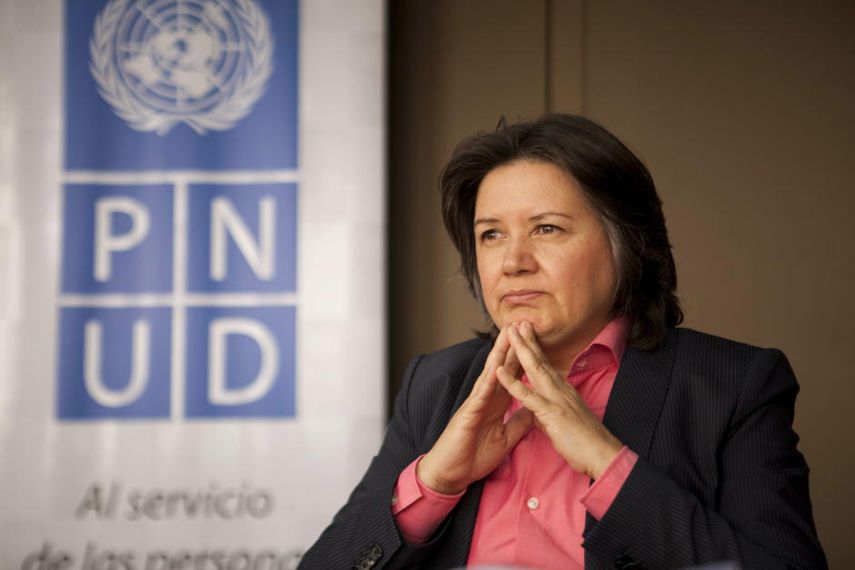 Según los datos del FMI, Latinoamérica crecerá 0,9%, lo que puede suponer una amenaza para la región. Con la normalización de las relaciones entre EEUU y Cuba podría beneficiarse con la tecnología y la financiación, dijo la portavoz del PNUD, Jessica