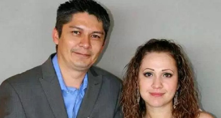 El mexicano Juan Carlos Hernández Pacheco y su esposa Elizabeth.