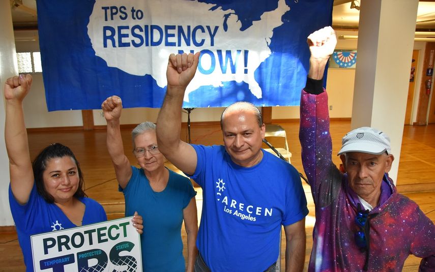 Los activistas centroamericanos Evelyn Hernández, salvadoreña; María Funes, hondureña; Orlando Zepeda, salvadoreño; Miguel Ángel Rivera, salvadoreño, antes de la decisión del gobierno estadounidense sobre el Estatus de Protección Temporal (TPS) para hondureños y nicaragüenses (EEUU).&nbsp;