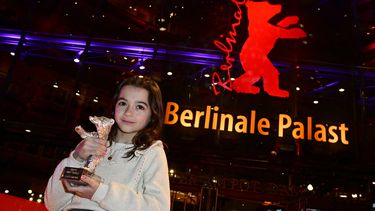 Niña española Sofía Otero gana el Oso de Plata en la Berlinale por la película 20.000 especies de abejas, de la directora Estibaliz Urresola.