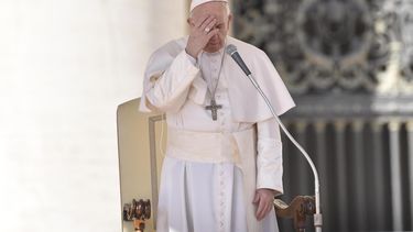 El pontífice dijo que sigue con viva atención lo que sucede en ambos países y que reza por los pueblos de Venezuela y Paraguay.