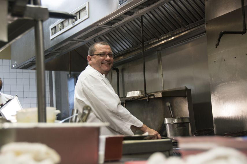 Cuadrado: Aprendí de mi abuela y mi madre, y eso no se puede olvidar.