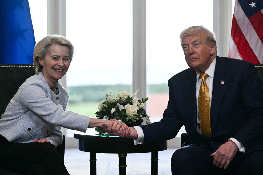 El presidente de Estados Unidos Donald J. Trump durante su encuentro con la presidenta de la Unión Europea, Úrsula Von der Leyen
