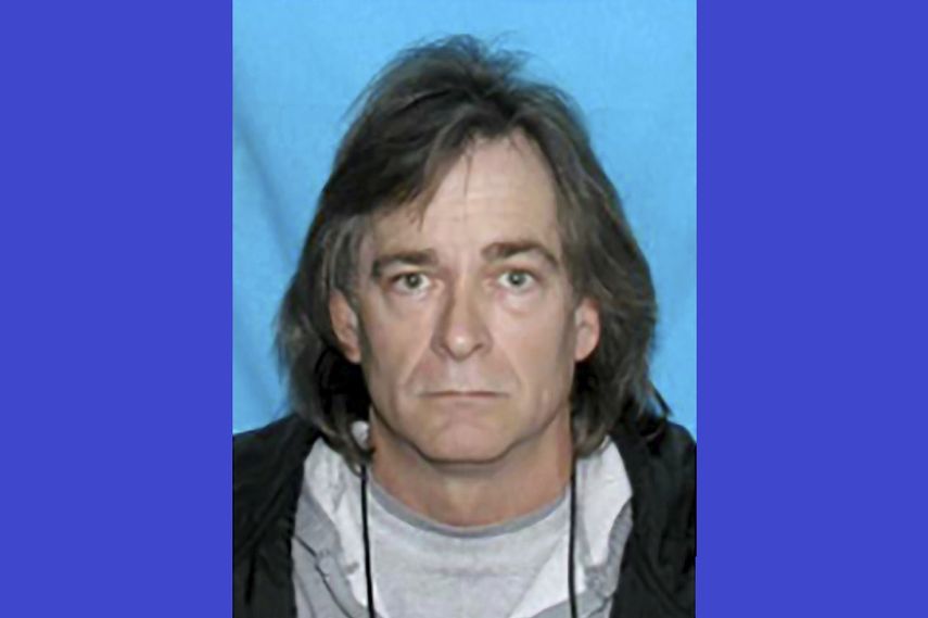 Imagen sin fecha publicada en redes sociales por el FBI en la que aparece Anthony Quinn Warner. Las autoridades identificaron a Warner, de 63 años, como el hombre detrás del coche bomba en el que murió.&nbsp;